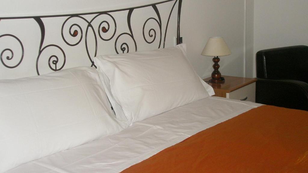 Hotel Athena Spoleto Szoba fotó