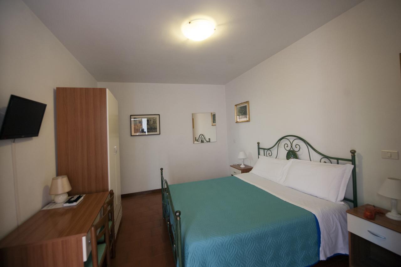 Hotel Athena Spoleto Kültér fotó